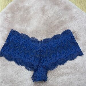 2016 Victoria's Secret Lace Shortie Panty M